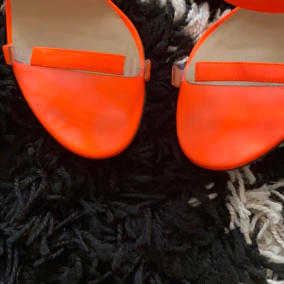 Tamara Mellon neon orange heels - Picture 4 of 8